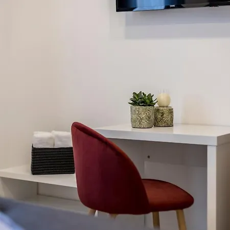 Apartment & Unicus I, Ii, Iii *