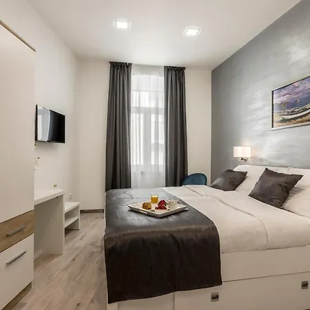 Apartament & Unicus I, Ii, Iii Split